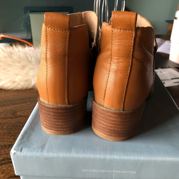Anthropologie Seychelles Offstage Chelsea Boots - Picture 3 of 6
